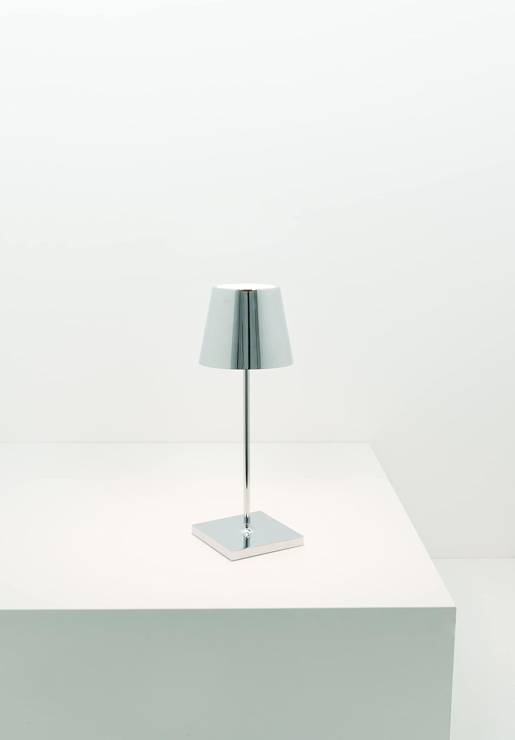 Zafferano, Poldina Pro Mini Lamp with Glossy Chrome Finish, Rechargeable Cordless Table Lamp with Touch Controls, Usable as an Indoor Lamp, Dimmer, 2200-3000 K, Height 11.8 Inches