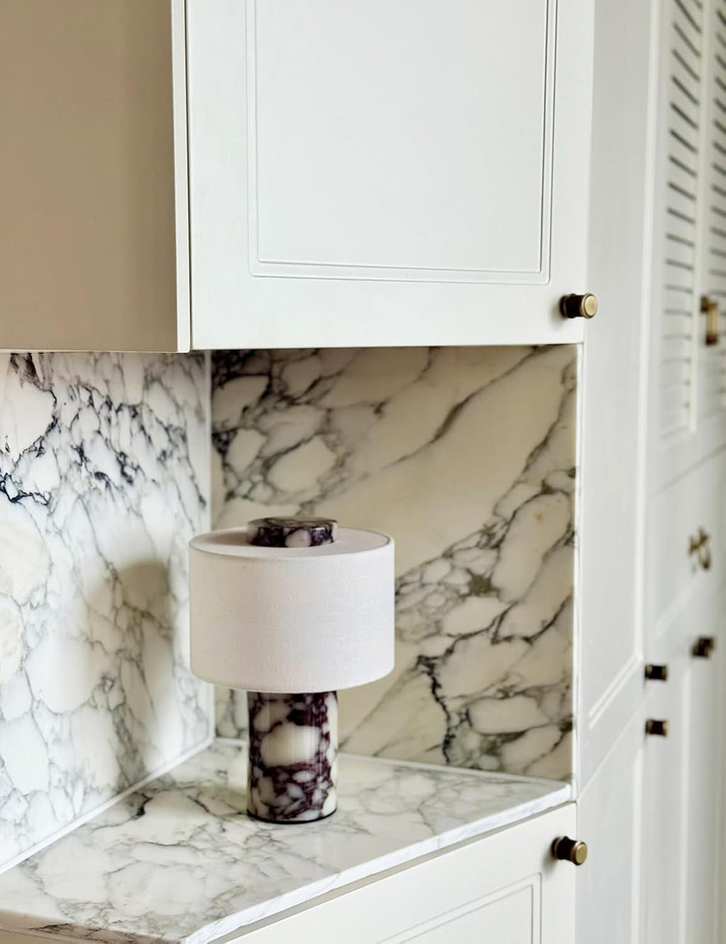 BSOD Marble Lamp, Stone Table Lamps Rechargeable Modern Decorative Touch Dimmable Cordless Luxury Design Bedside Lamp for Home Decor, Bedroom, Living Room & Office (Rechargeable Calacatta Viola Lamp)