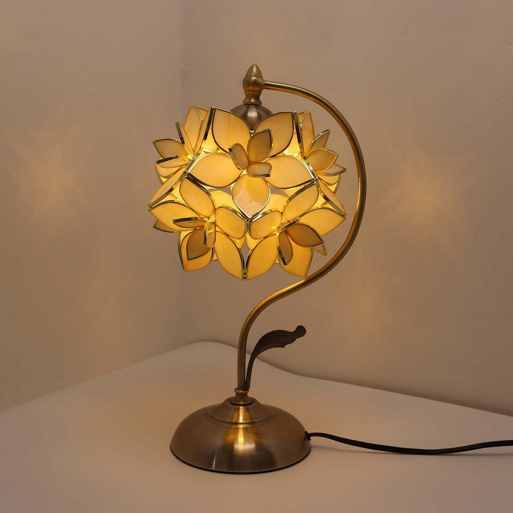 Bieye L11029 Tiffany Style Stained Glass Flower Petal Table Lamp with Brass Base for Home Décor (Cream, 8' Rose Lily)