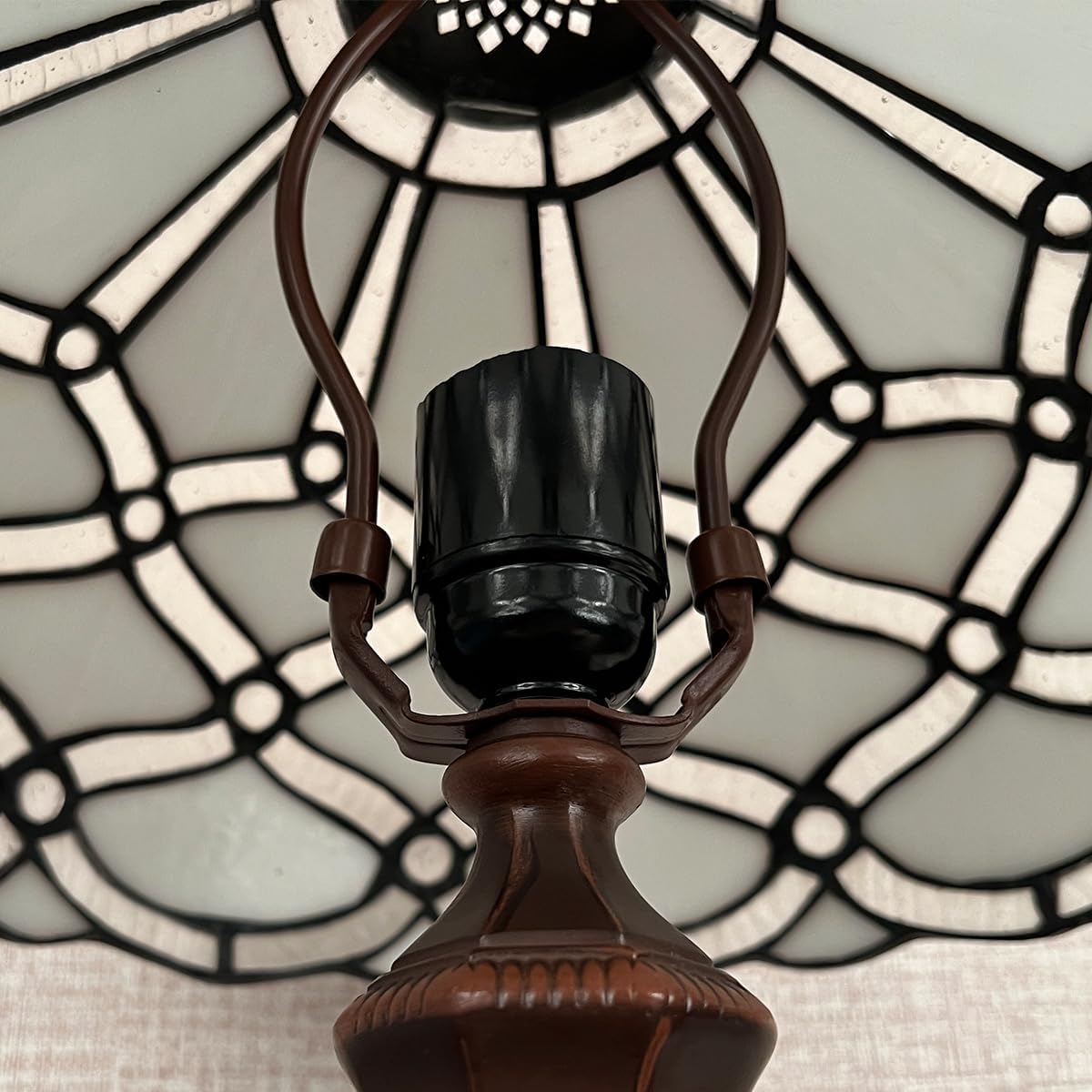 Tiffany Table Lamp,White Stained Glass Table Light,Antique Style Medium Size Desk Lamp Vintage Beside Reading Lamp for Living Room Bedroom Office