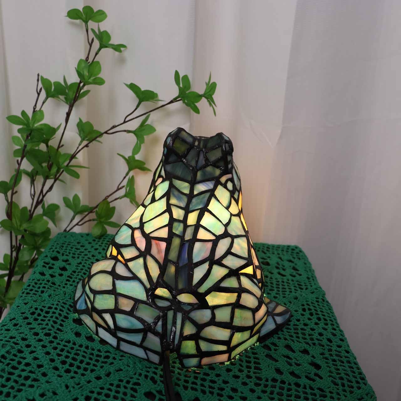 Bieye L10829 Frog Table Lamp Tiffany Style Stained Glass Accent Night Light for Home Décor Nursery Bedside (Multi-Colored)