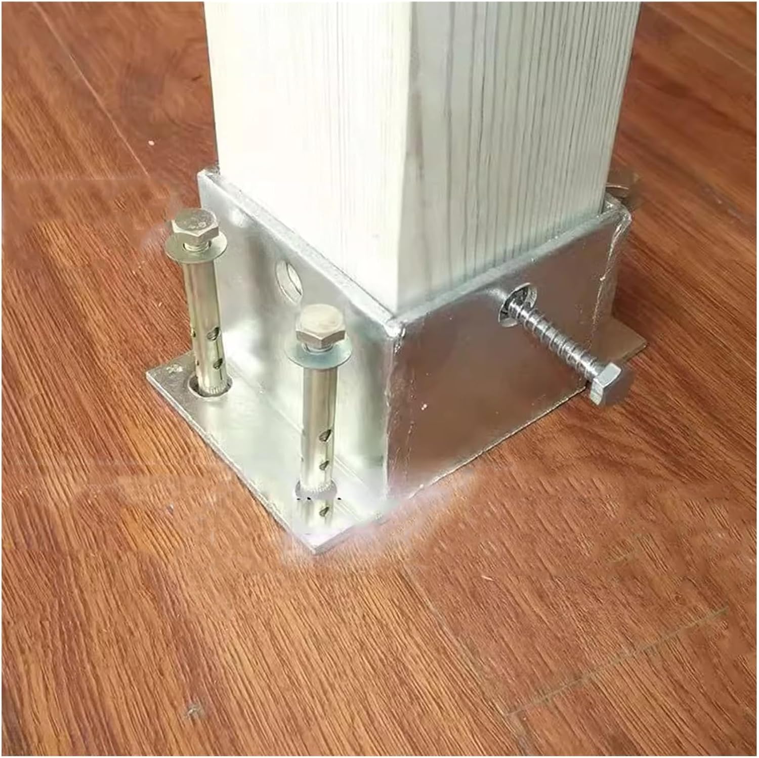 Metal Fence Post Bracket - Durable Outdoor Support for Wood Columns - Mailbox Post Protector(100x100mm)