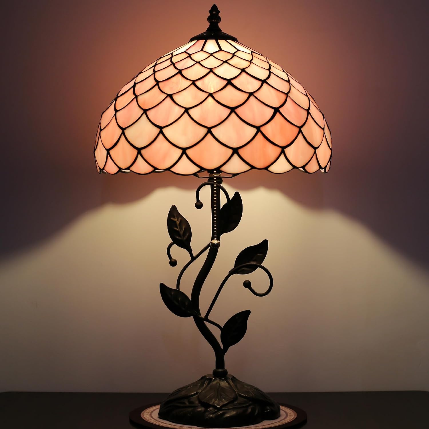 Tiffany Lamp Stained Glass Style Table Lamp Pink Fishscale Style Bedside Desk Reading Light W12H19 Inch Metal Leaf Base with Metal Leaf Base