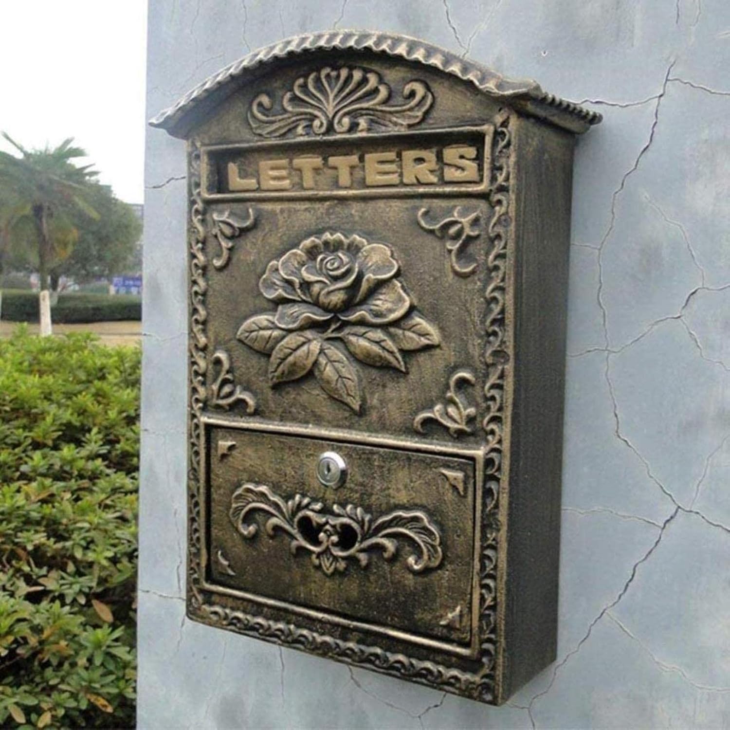 Outdoor Mailbox, Creative Wall-Mounted Creative Newspaper Box with Lock, Retro Mailbox, Rainproof Postbox