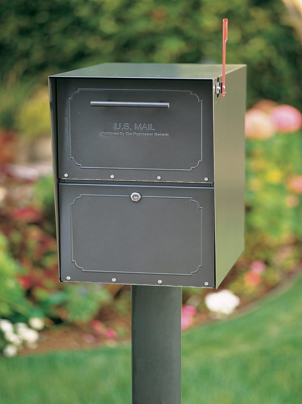 Architectural Mailboxes 6200Z-10 Oasis Classic Locking Post Mount Mailbox, 18' D x 11.5' W x 14' H,Graphite Bronze & Mail Boss 7121, Black In-Ground Mounting Post, 43 x 4 x 4 inches