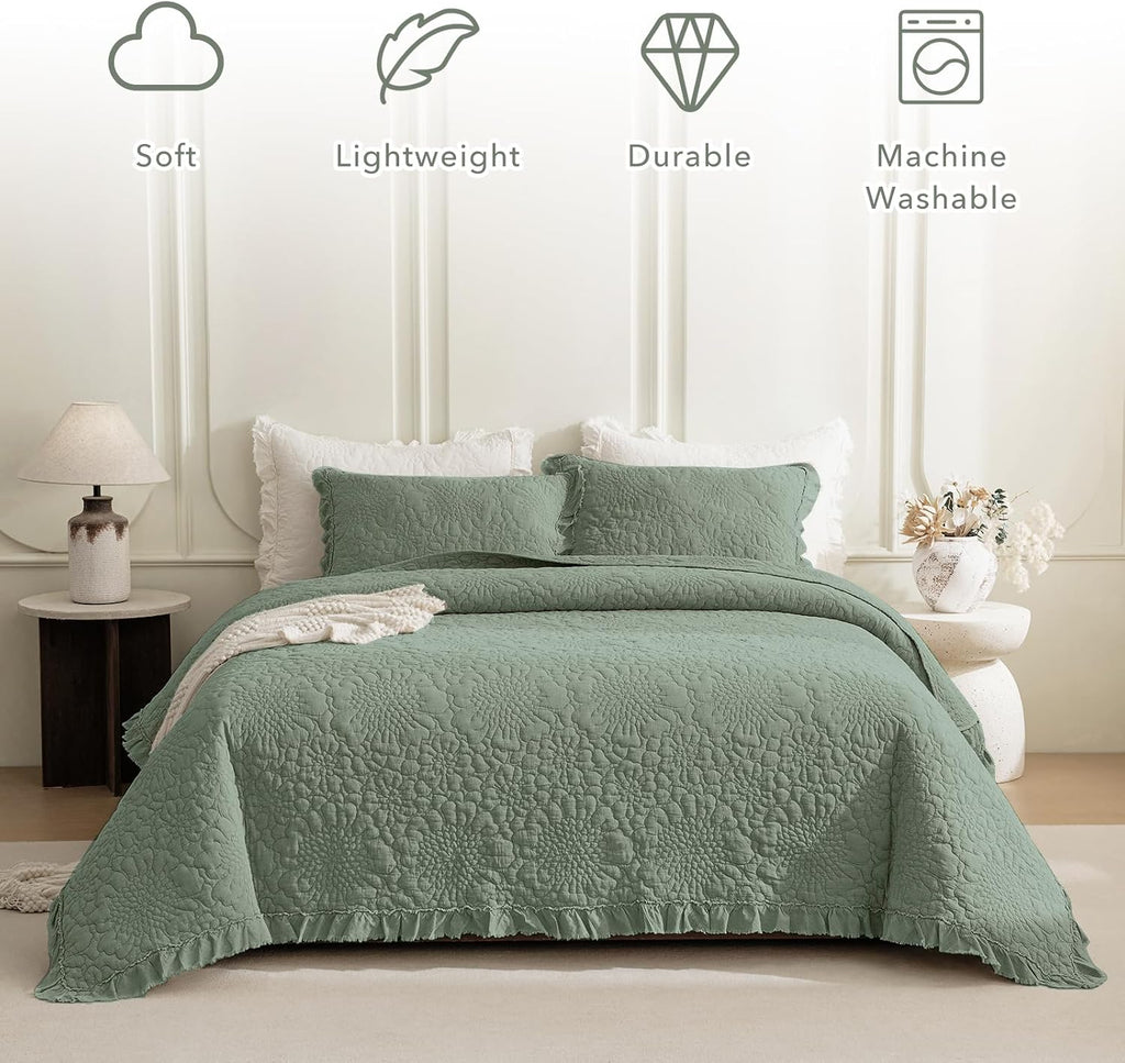 QSH 3PCs Green Oversized King Quilt Bedspread Set(120'x120'),Stonewashed Cotton Ruffled Quilt California King,Ultra Soft Lightweight Crinkled Shabby Bedspread Coverlet Bed Set for All Seasons
