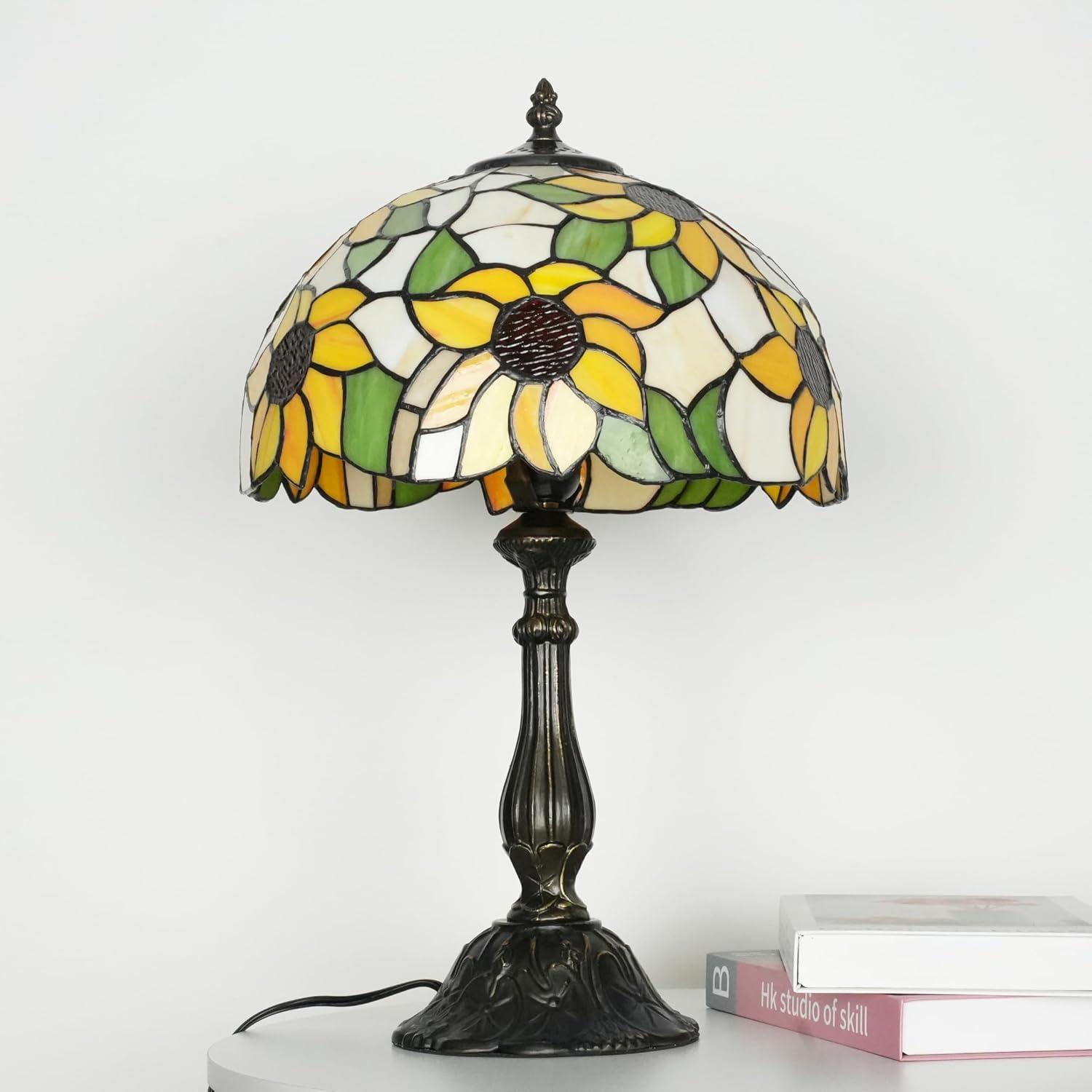 Sunflower Tiffany Style Table Lamp, Elegant Bedside Table Lamp with Stained Glass Shade, Reading Desk Light for Living Room Bedroom Yellow Finish