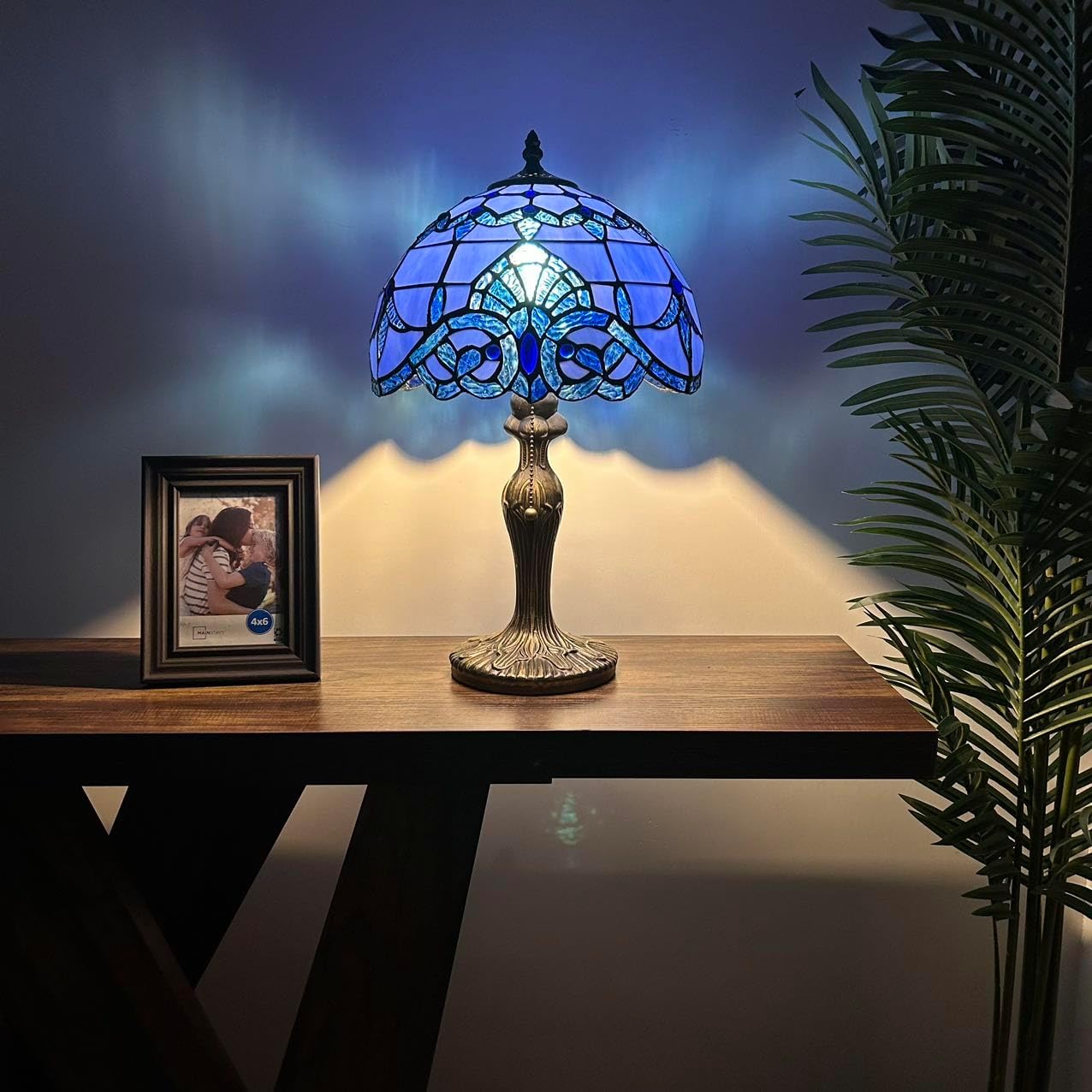 Stained Glass Table Lamp Blue Baroque Style LED Bulb Included for Living Room Bedroom Bedside 12' W*12' D*19' H