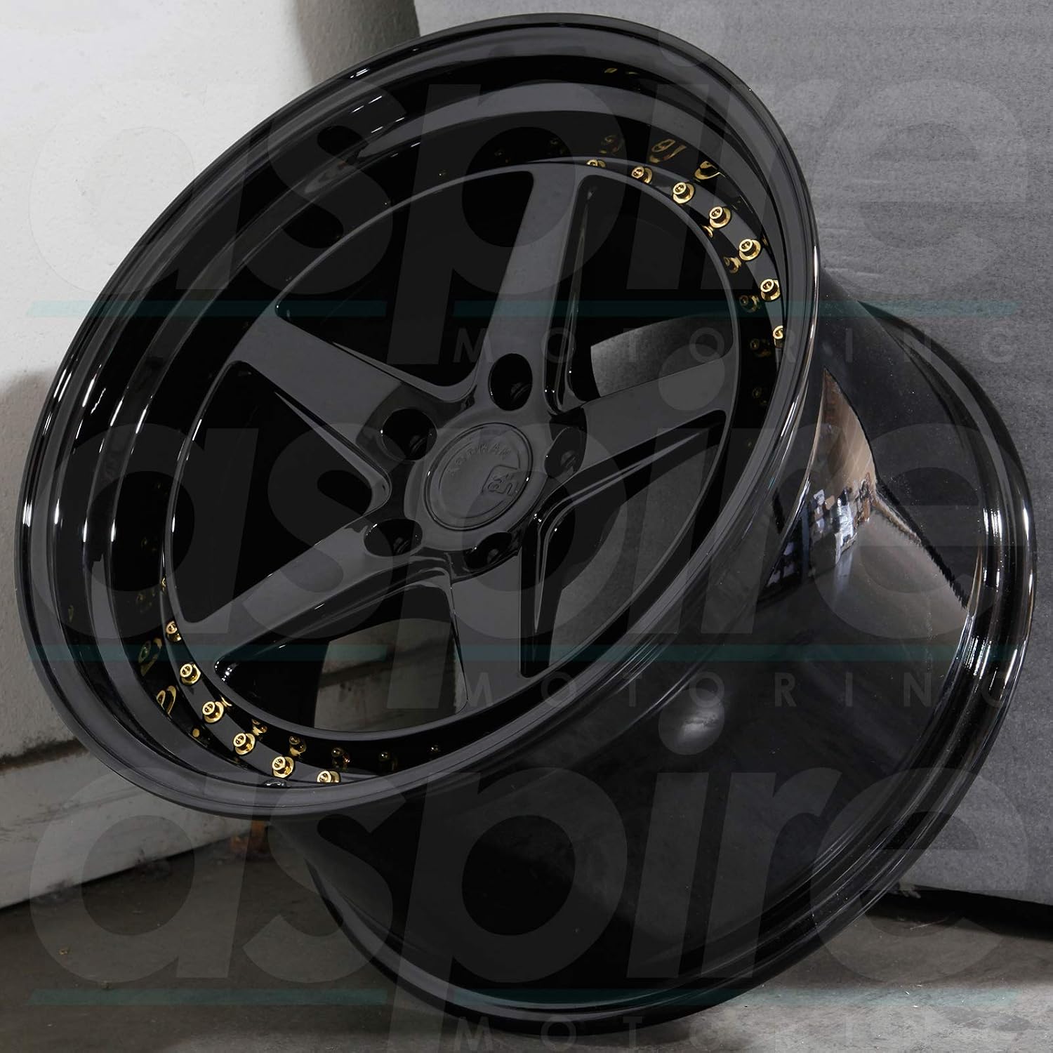 Aodhan DS-05 Custom Wheel - 18x9.5, 35 Offset, 5x100 Bolt Pattern, 73.1mm Hub - Gloss Black with Gold Rivets Rim