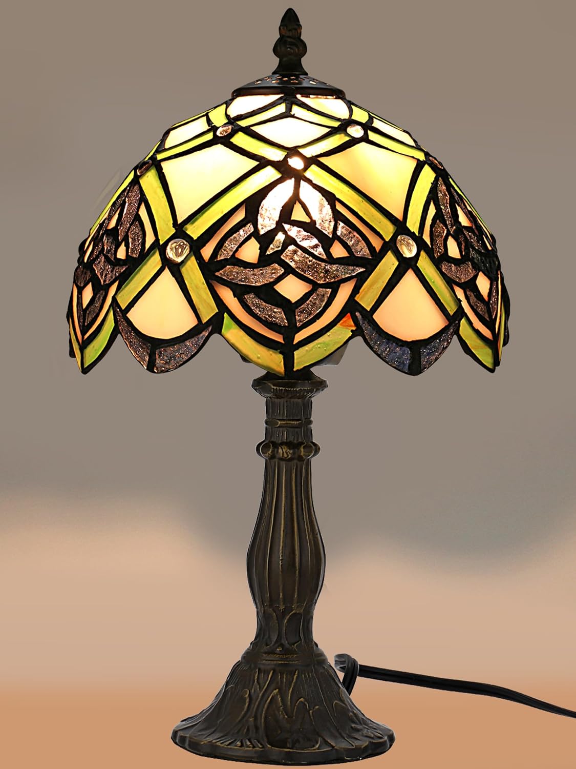 KY&BOSAM Irish Celtic Tiffany Table Lamp Shamrock Style Stained Glass Desk Lamp Night Light 14 Inch Tall 8 Inch Wide Shade Beside Lamp 1 Bulb Antique Zinc Base for Home Bedroom St Patrick's Day Decor