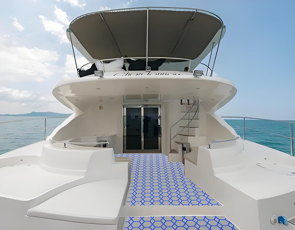 98.4'X43.31' Diamonds and Hexagons EVA Self-Adhesive Boat Flooring and Decorative Fish for Yacht Pool Boat Flooring Sheet Thick Non-Skid mat (Light Grey and Blue, 98.4'X43.31')