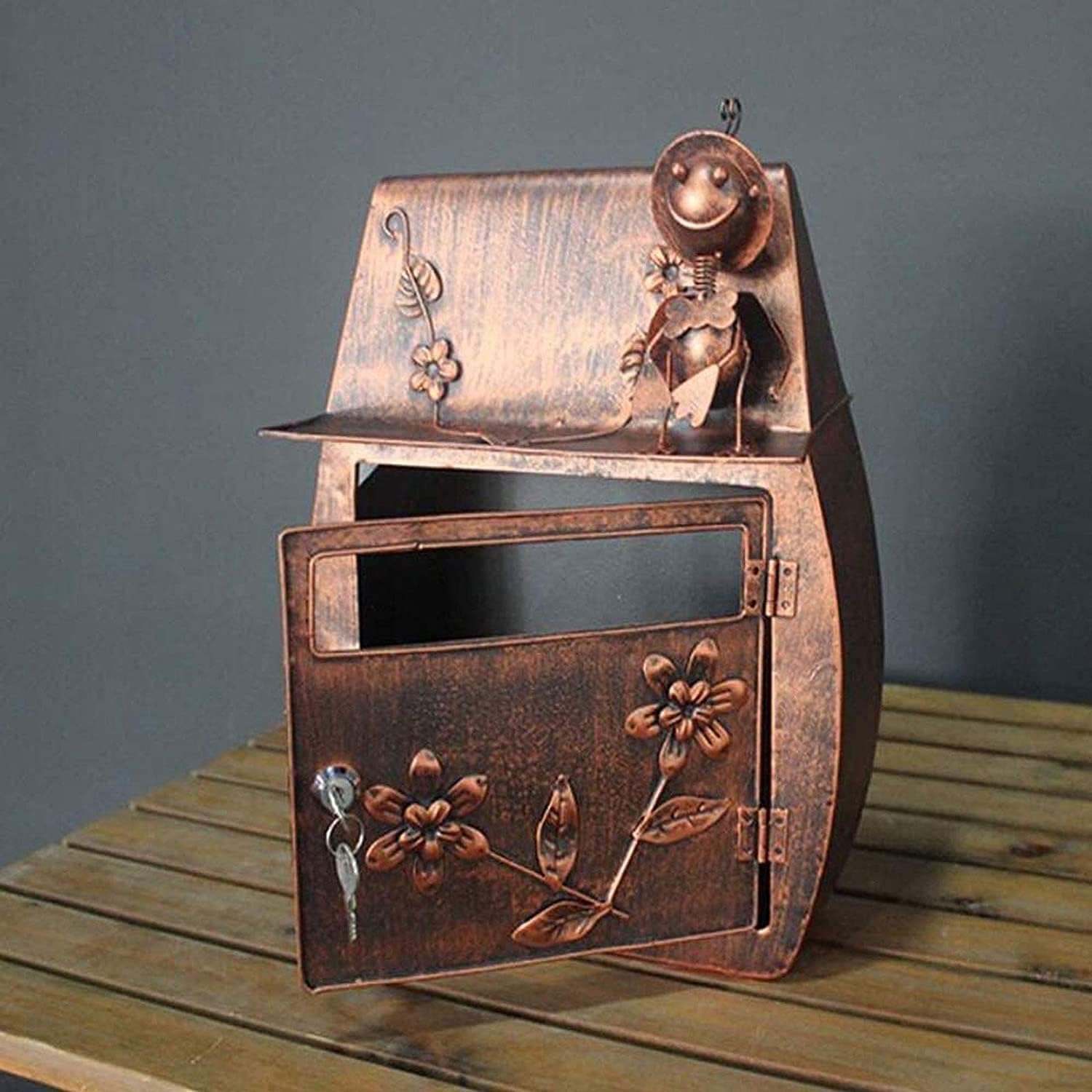 Mail Boxes Locking Mailbox Wall Mounted Large Capacity Elliptical Steel Steel Cover Metal Postbox for House Metal Wall-Mounted Letter Box Retro Handmade (B)