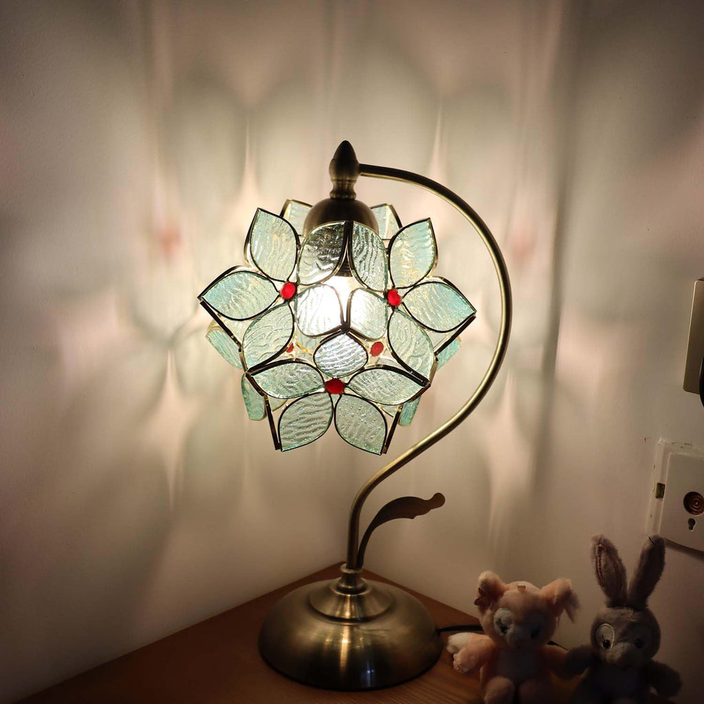 Bieye L10932 Tiffany Style Stained Glass Flower Petal Table Lamp with Brass Base for Home Décor (Light Blue, 8' Apple Blossom)