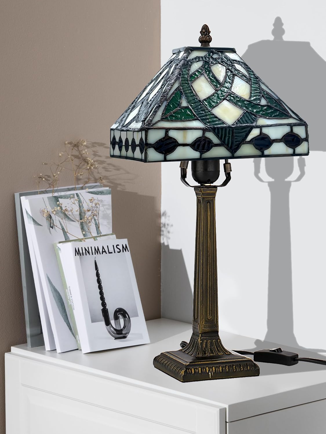 KY&BOSAM Tiffany Table Lamps Irish Celtic 17500 Lumens UL Tiffany Style lamp Light Stained Glass Desk Lamp Shade E26 Bulb Holder Metal Base 8.5*8.5*18 Memory Bedroom Home Office St Patrick's Day Decor