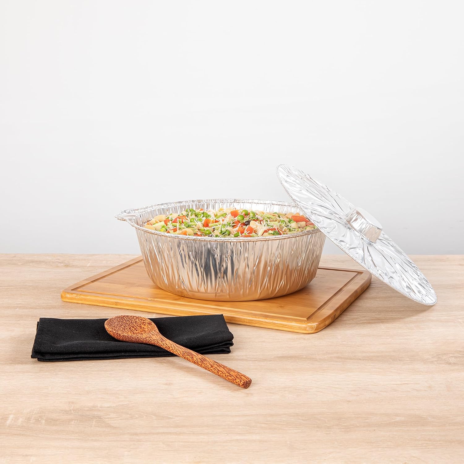 Foil Lux 8.5 Quart Pans And Lids, 50 Disposable Pots With Lids - Oven-Ready, Stove Compatible, Aluminum Foil Baking Pans, Freezable, For Outdoor Camping, Vacation, Picnic, And More - Restaurantware