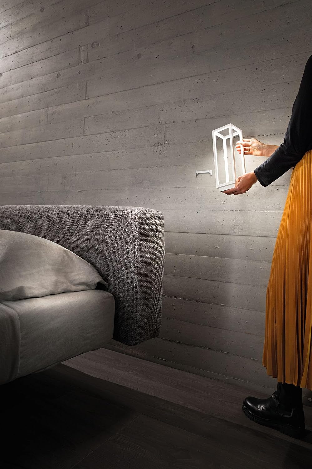 Zafferano, Home Pro Lamp, Rechargeable Cordless Table Lamp with Touch Controls, Suitable for Indoor and Outdoor, Dimmer, 3000 K, Height 11.6 Inches, White Color
