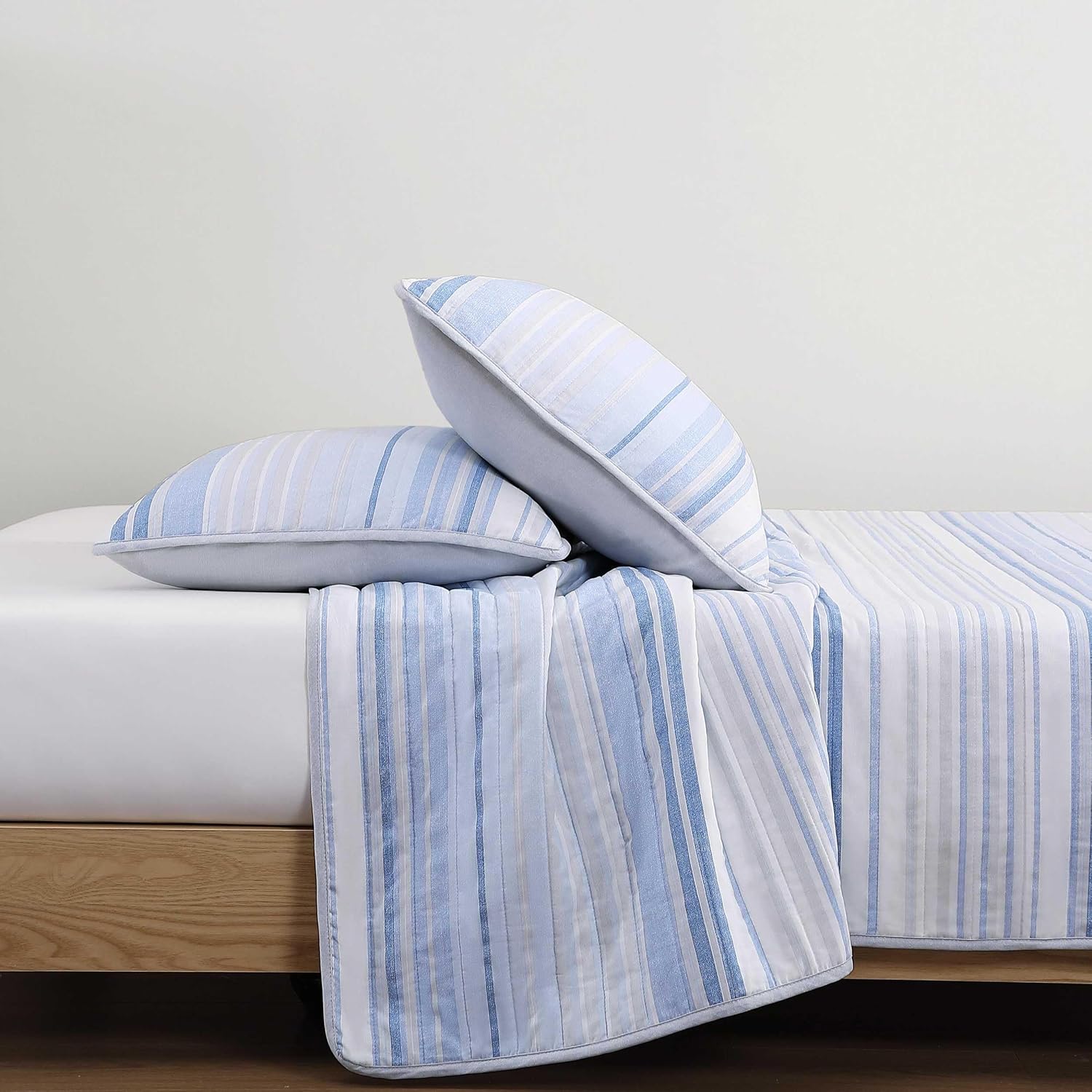 Tommy Hilfiger - King Quilt Set, Cotton Textured Bedding with Matching Shams, Medium Weight Bed Set, European Closure, Oeko-TEX Certified (Bold Stripe Blue)