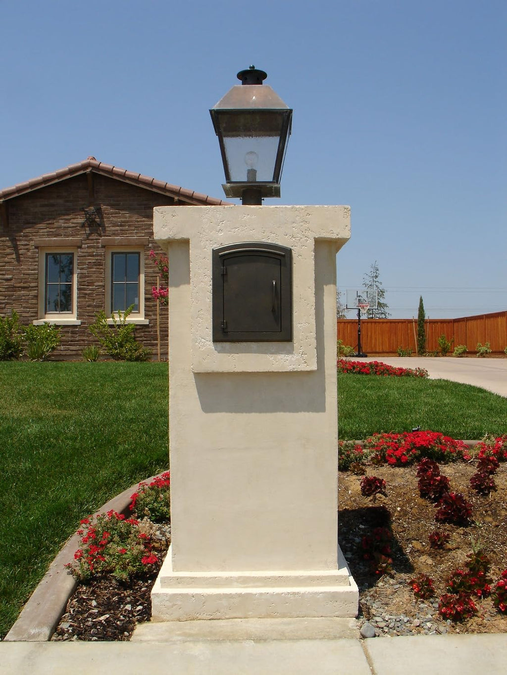 MAN-S-1401-BZ Not Applicable Manchester Security Drop Chute Rust Free Cast Aluminum Mailbox with'Decorative Scroll Logo' Faceplate in Bronze