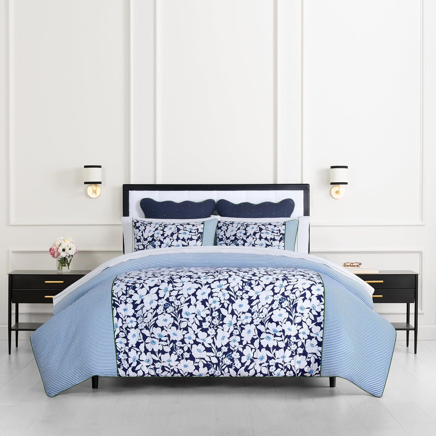 kate spade new york Anemone Field King Comforter Set, 100% Cotton Reversible Cover, All Season 3 Piece Bedding, Machine Washable, Blue Multicolor