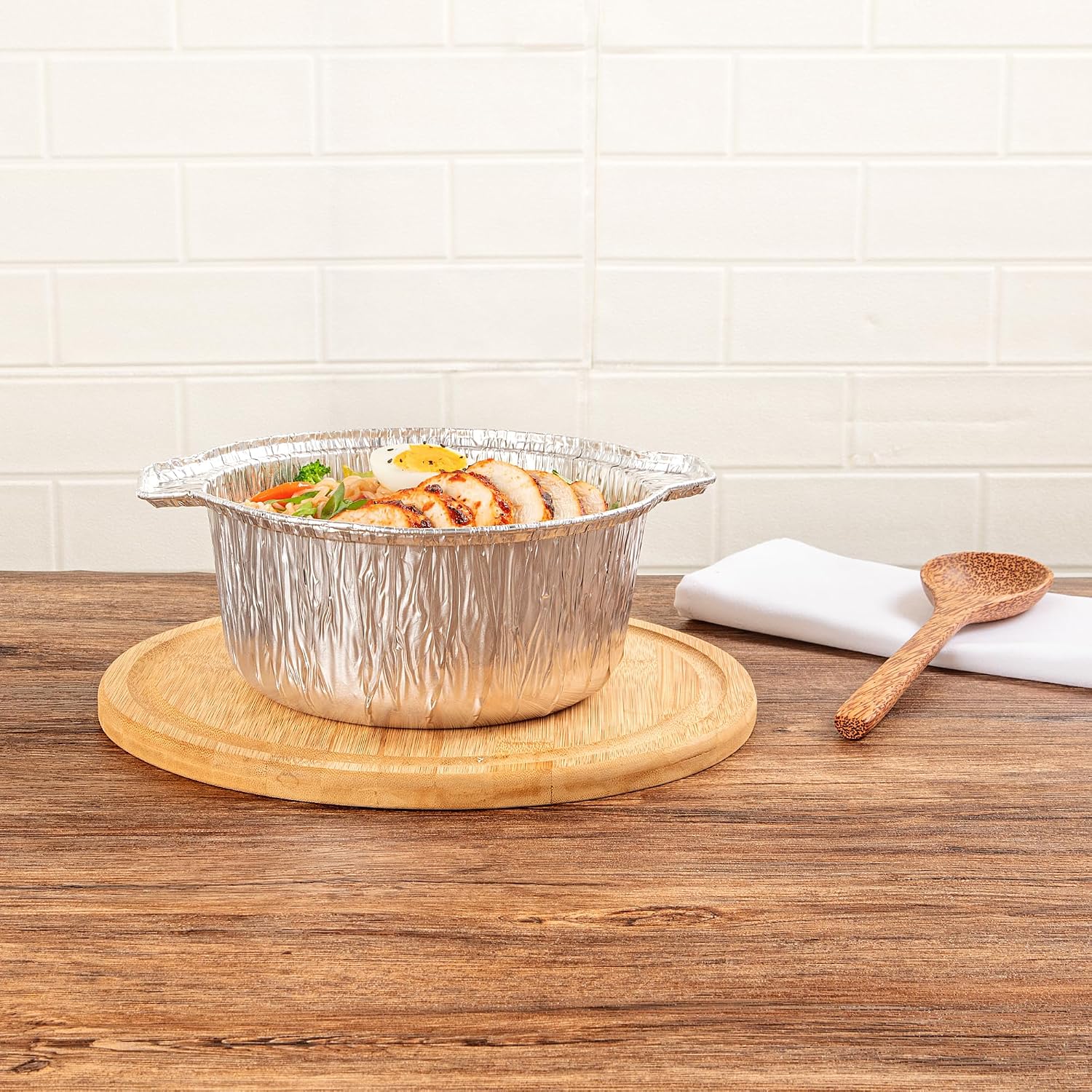 Foil Lux 60 Ounce Pans And Lids, 100 Disposable Pots With Lids - Oven-Ready, Stove Compatible, Aluminum Foil Baking Pans, Freezable, For Outdoor Camping, Vacation, Picnic, And More - Restaurantware