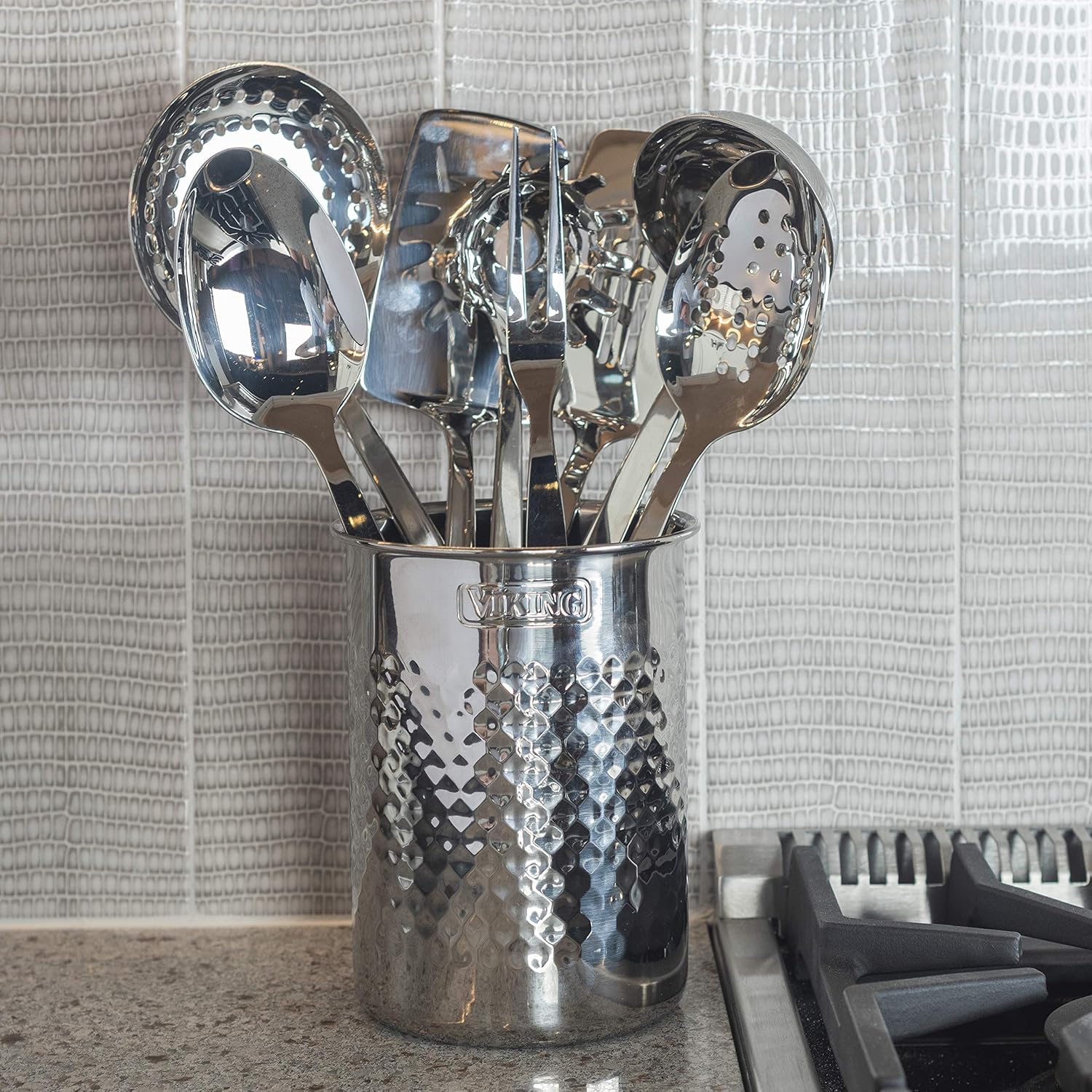 VIKING Stainless Steel Mixing Bowl Set, 10 piece, Includes Airtight Lids, Dishwasher Safe & Hammered Stainless Steel Utensil Holder