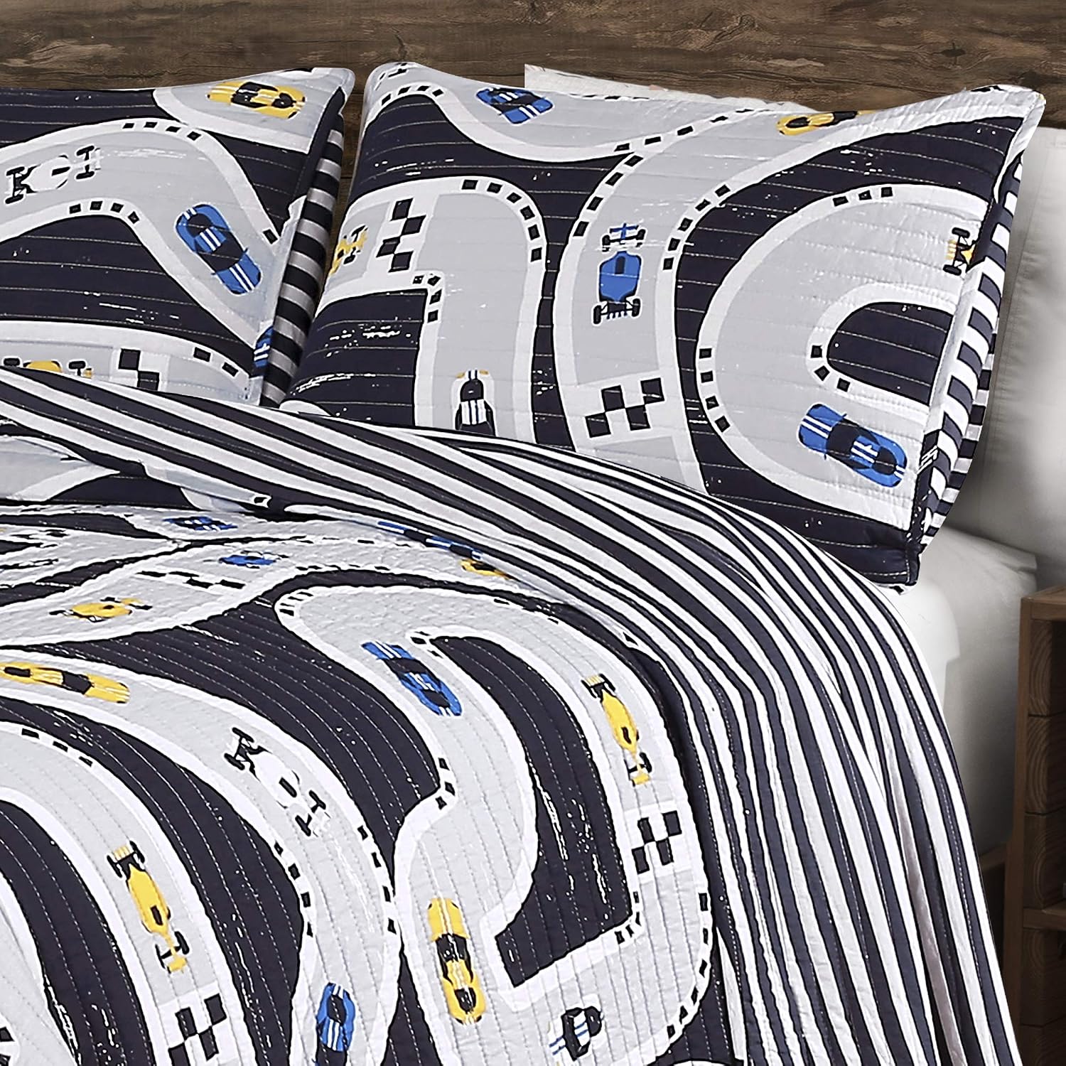 Lush Decor Car Tracks Quilt - 2 Piece Reversible Kids Bedding Set - Full Queen - Navy