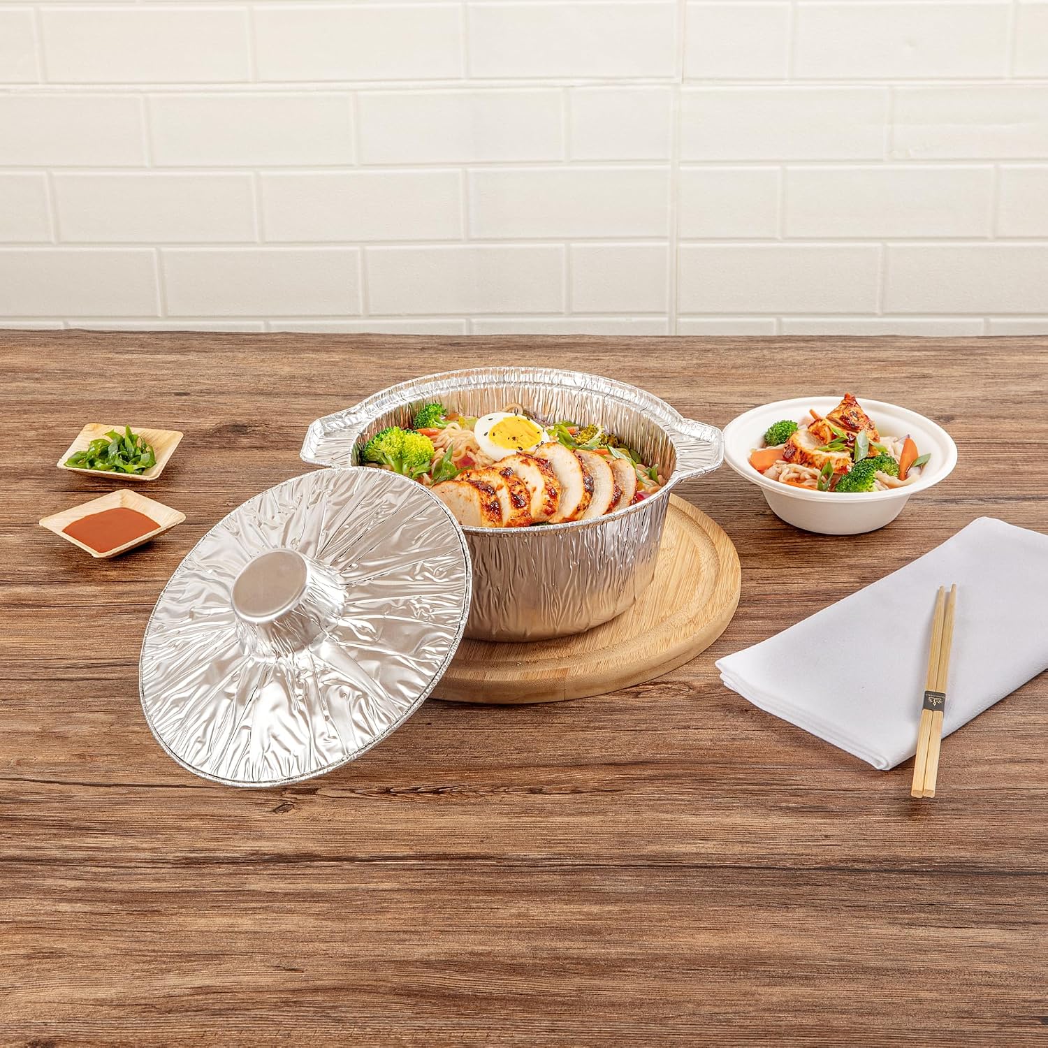 Foil Lux 60 Ounce Pans And Lids, 100 Disposable Pots With Lids - Oven-Ready, Stove Compatible, Aluminum Foil Baking Pans, Freezable, For Outdoor Camping, Vacation, Picnic, And More - Restaurantware