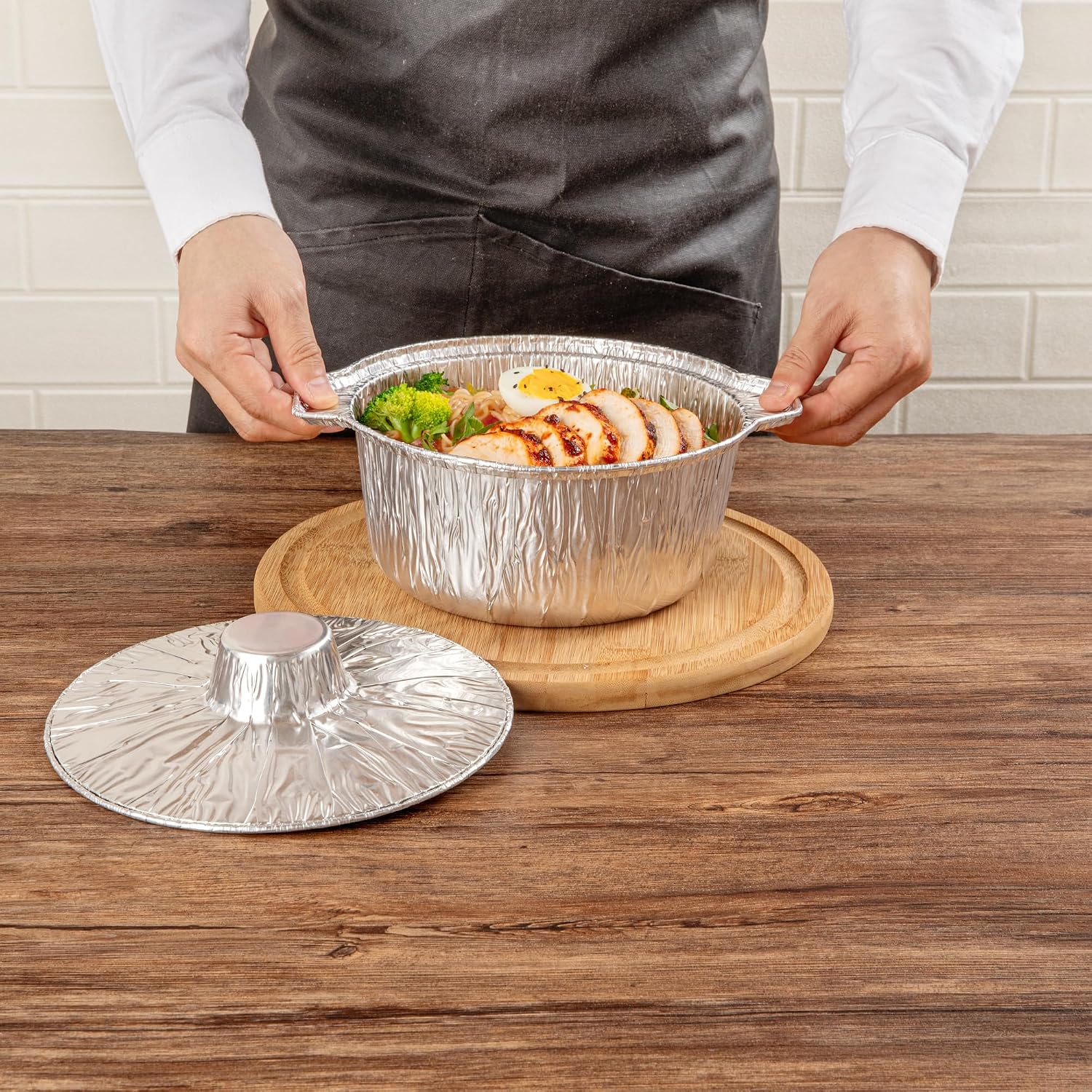 Foil Lux 60 Ounce Pans And Lids, 100 Disposable Pots With Lids - Oven-Ready, Stove Compatible, Aluminum Foil Baking Pans, Freezable, For Outdoor Camping, Vacation, Picnic, And More - Restaurantware