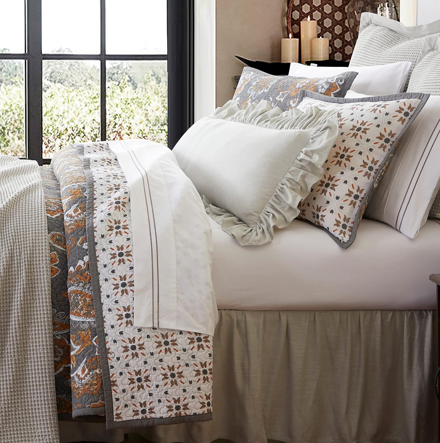 Paseo Road Abbie 3 Piece Quilt Set with Pillow Shams, Gray, King Size, Cotton Reversible Bed Set, Western Floral Farmhouse Style Bedding Set, 1 Quilt and 2 Pillow Cases
