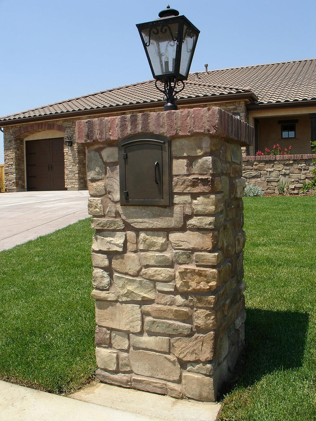 MAN-S-1401BL Manchester with Security Chute Column Mount Mailbox with Decorative Scroll Door in Black